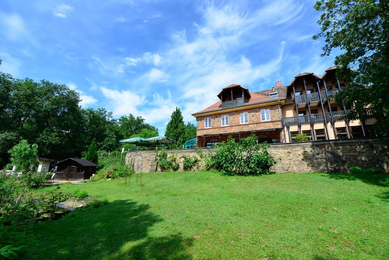 Bb Haus Neugebauer Garni Hotell Geisenheim Exteriör bild