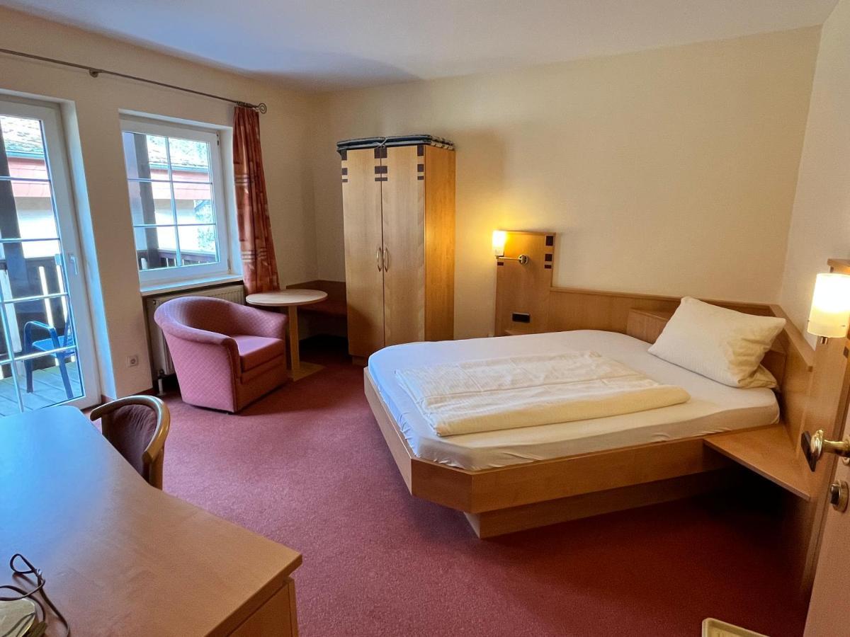 Bb Haus Neugebauer Garni Hotell Geisenheim Exteriör bild