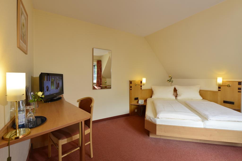 Bb Haus Neugebauer Garni Hotell Geisenheim Exteriör bild